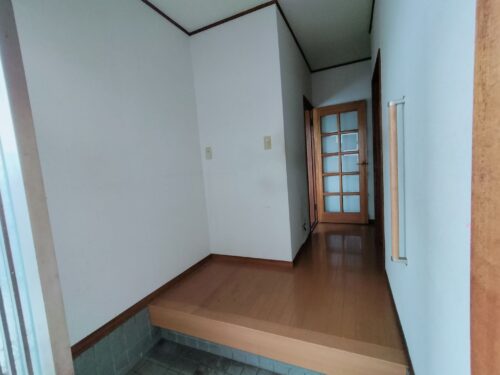 (玄関)